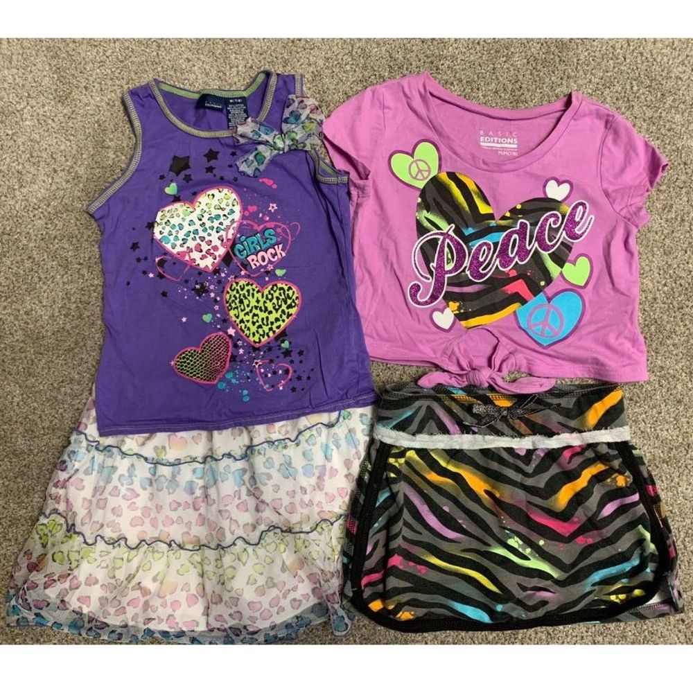 Girl's 4pc Matching Lot - Size M(7/8)